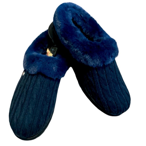 NWOT Bob’s Skechers Sweater Knit Faux Fur Ice Angel Dark Navy - Picture 2 of 4